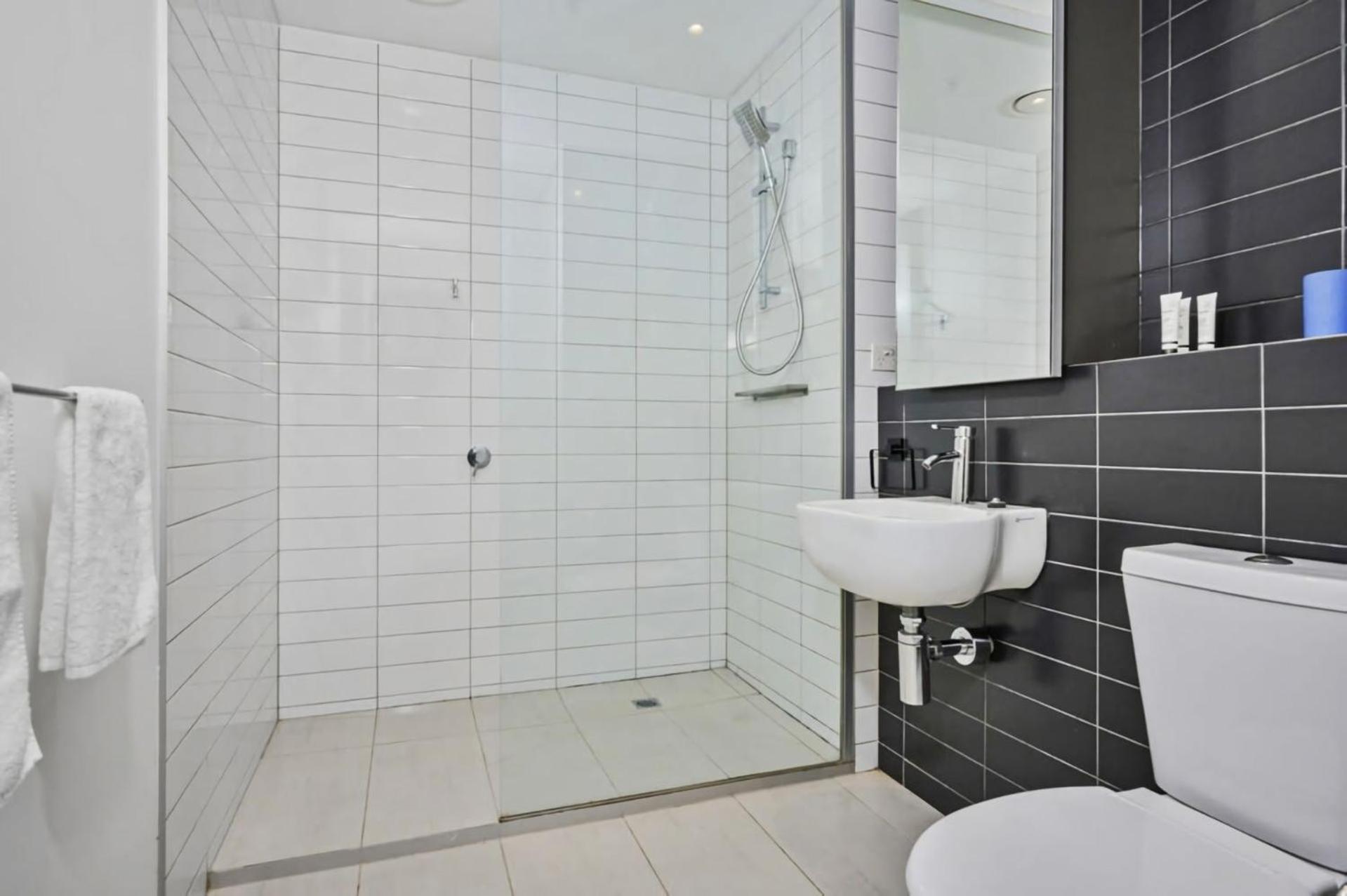 Spencer Sanctuary - 2 Mins From Southern Cross Apartment Melbourne